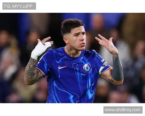 战术革新！新教练如何激活切尔西？