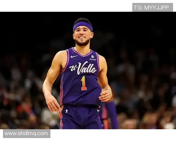 战术拆解:布克为何能掌控比赛节奏? 战术拆解:布克为何能掌控比赛节奏?