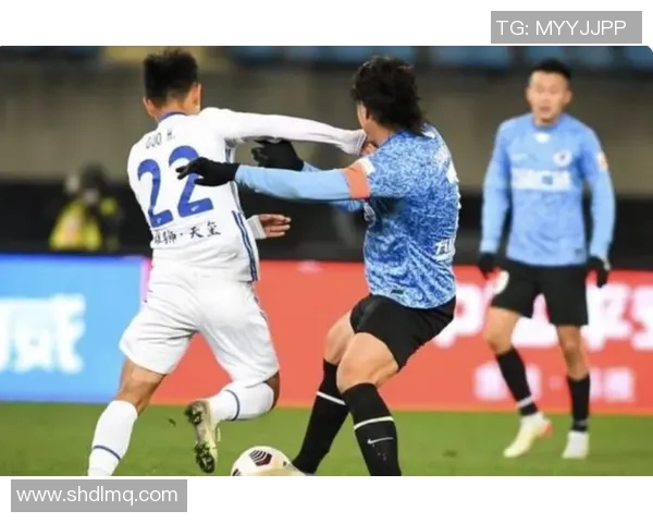 中超因大胆举措引发全网热议 成为热搜榜第一背后原因解析 中超因大胆举措引发全网热议 成为热搜榜第一背后原因解析